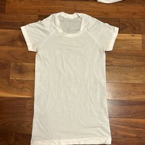 Lululemon Swiftly Size 4